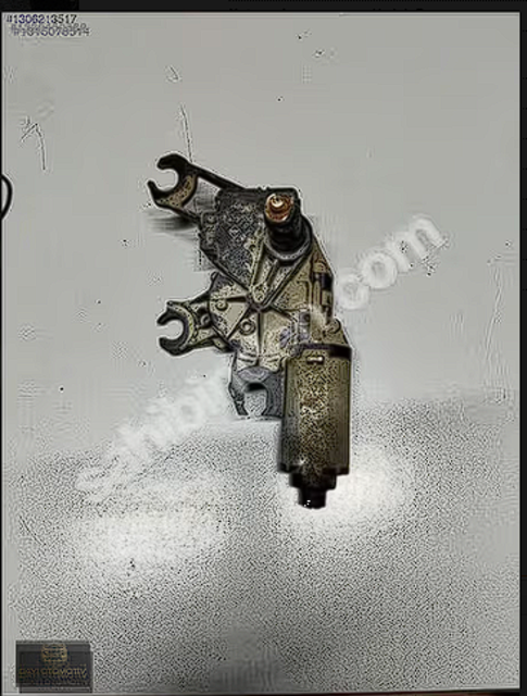 Q7 ARKA SİLECEK MOTORU ORJİNAL