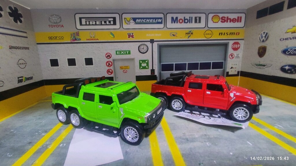 Hummer SUT 6x6 modeli metal diecast oyuncak araba - 2