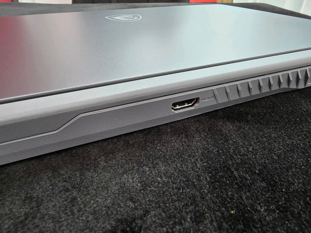 MSI THIN 15 B12UC GAMING LAPTOP – RTX 3050! Hem oyun hem iş h - 12