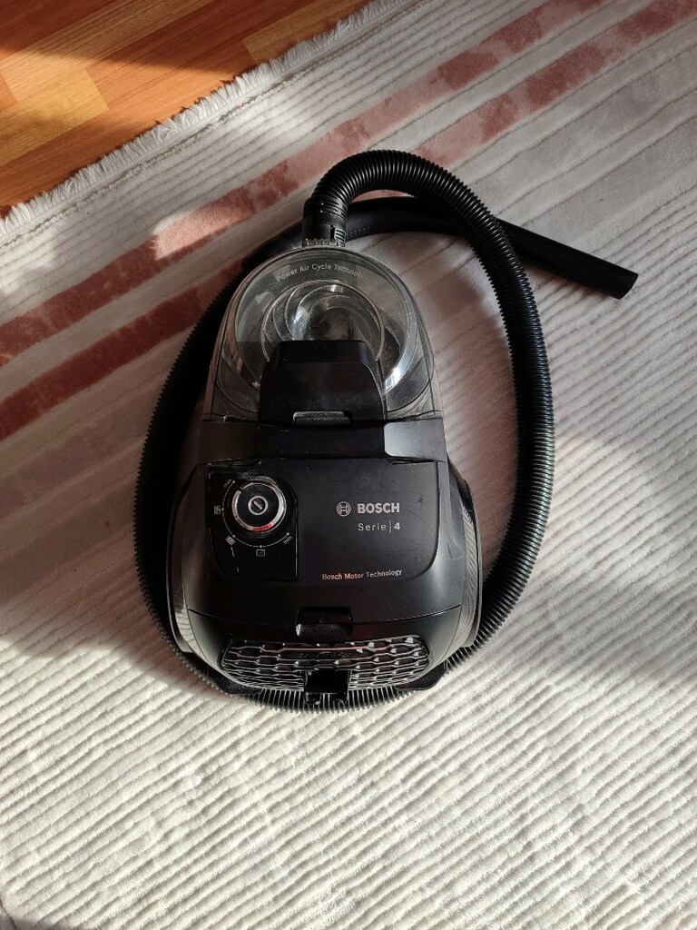 BOSCH Serie 4 Toz torbasız Süpürge Siyah - 11