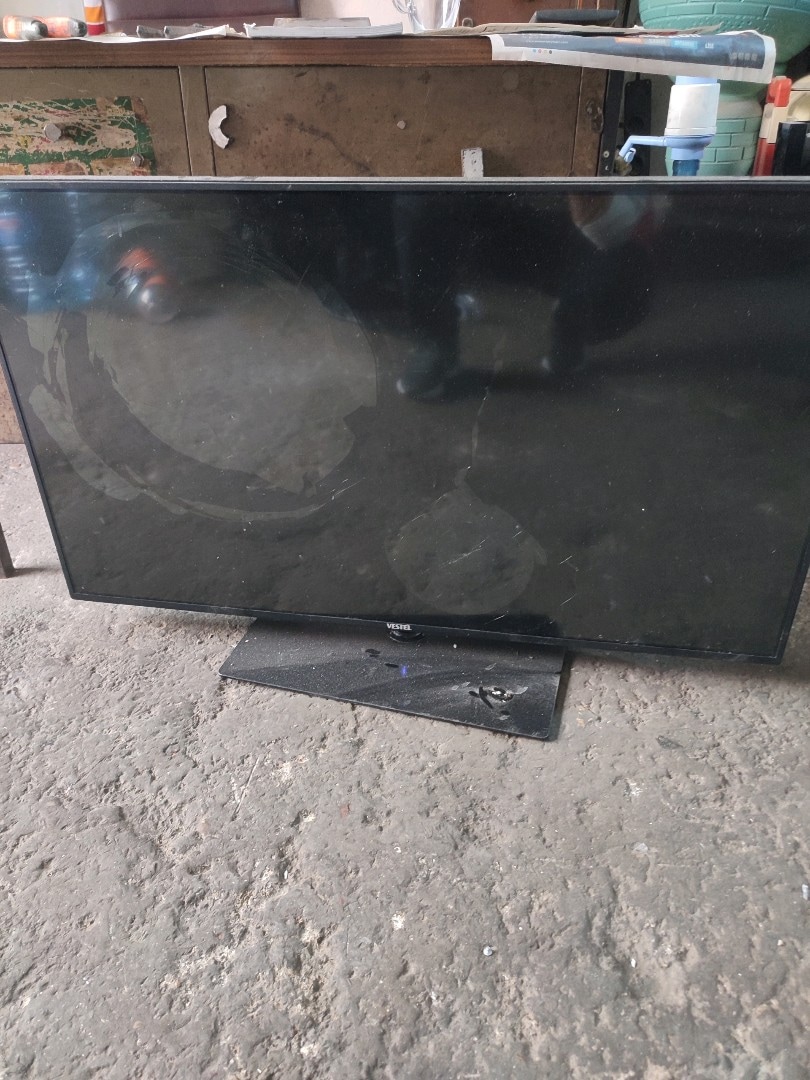 VESTEL MARKA 42 İNÇ SMART LED TV!!!! - 10