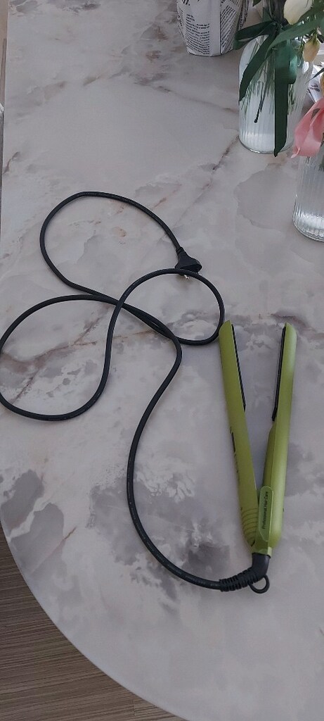 GRUNDIG SAÇ DÜZLEŞTİRİCİ - 3
