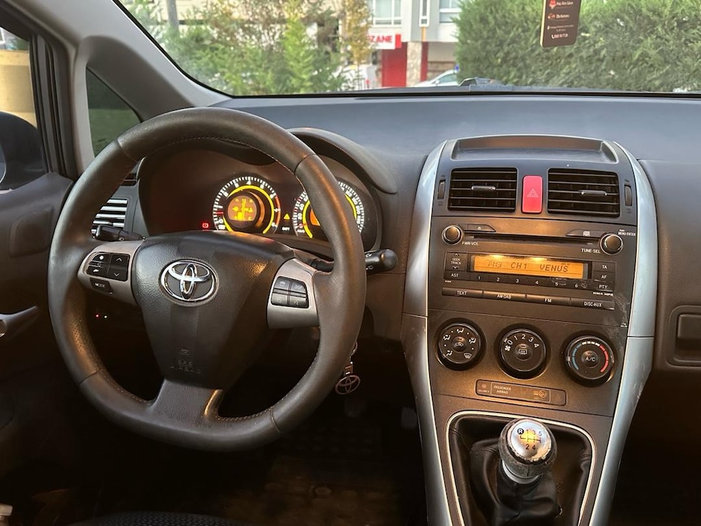2011 TOYOTA AURİS 1.33 TERTEMİZ - 8