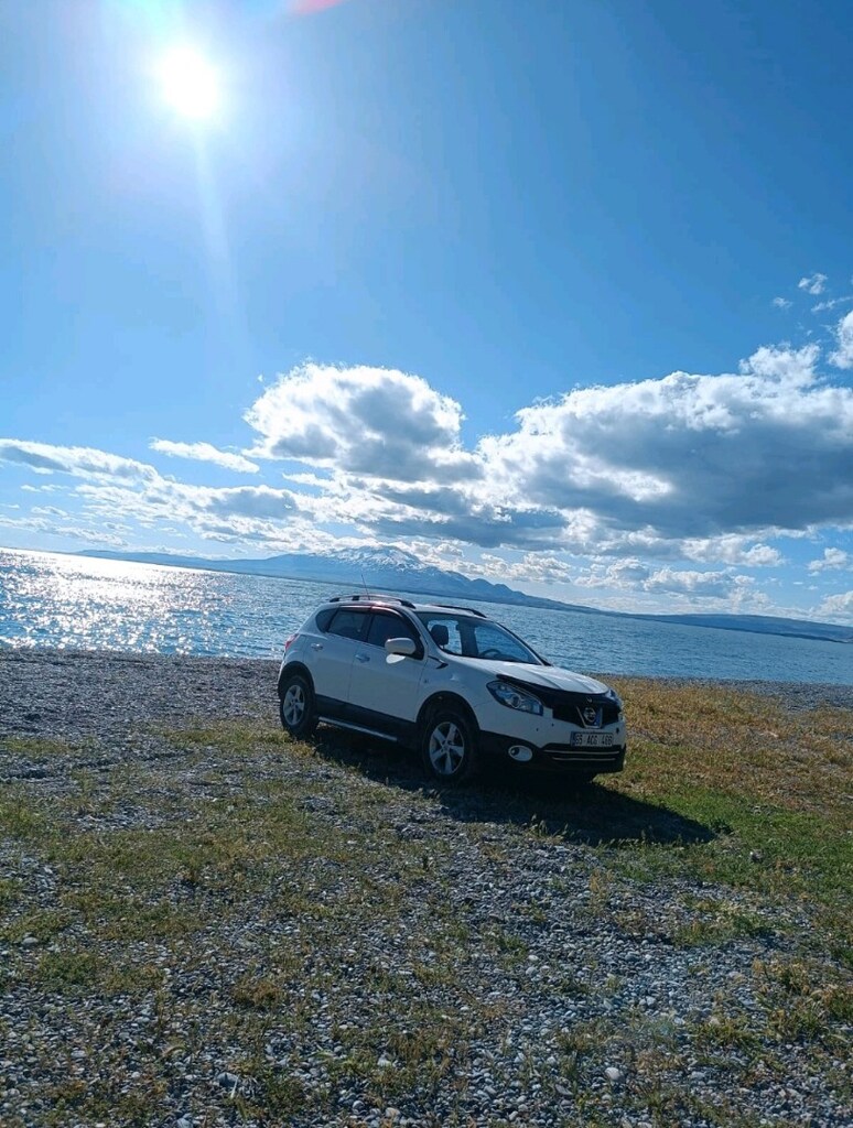 2011 model Nissan Qashqai - 7