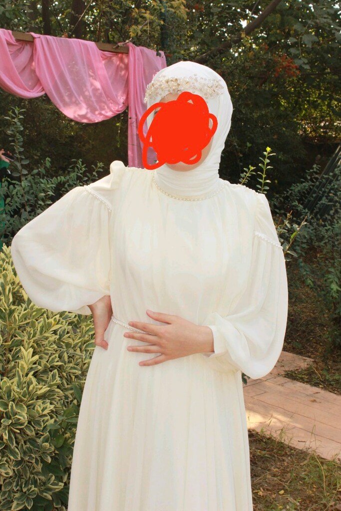 nişan,nikah elbisesi ; 38 beden 1 kez kullanıldı pazarlıksız 1500 - 5