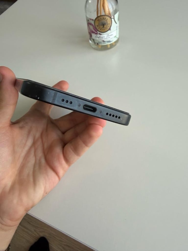 iPhone 15 128 GB Siyah | Temiz Kullanılmış | Kutu Ve Aksesuar - 7