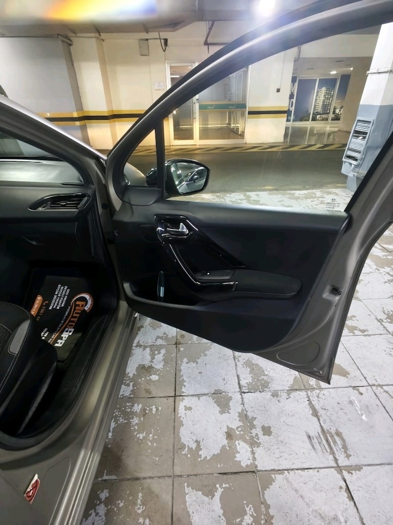 Peugeot 208 2015 MODEL CAM TAVANLI Tum ağır bakımları yapılmış temiz - 7