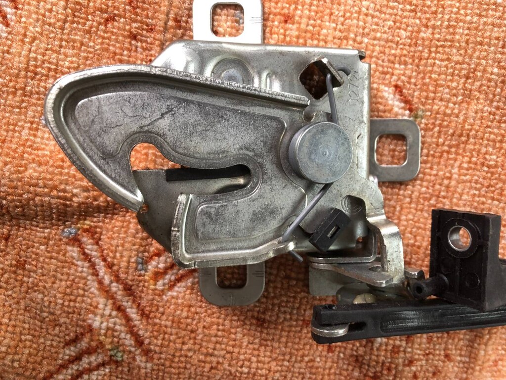 fiat albea,palio, kaput kilidi orjinal lancia - 2