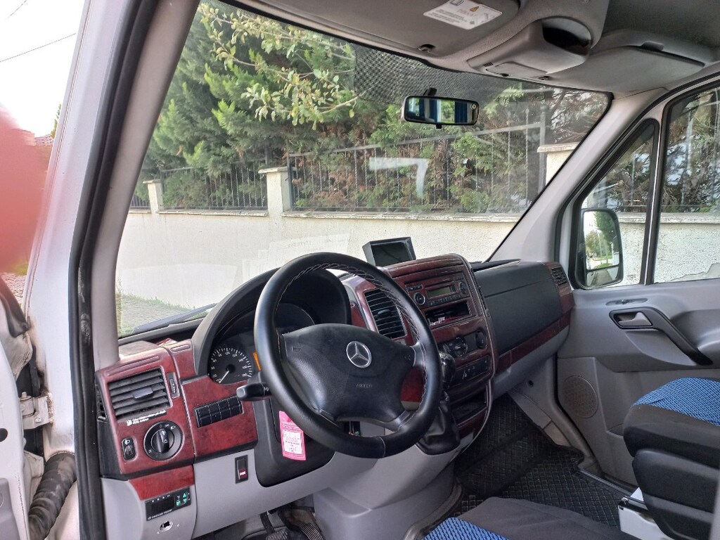 2012 model 16+1 sprinter - 8