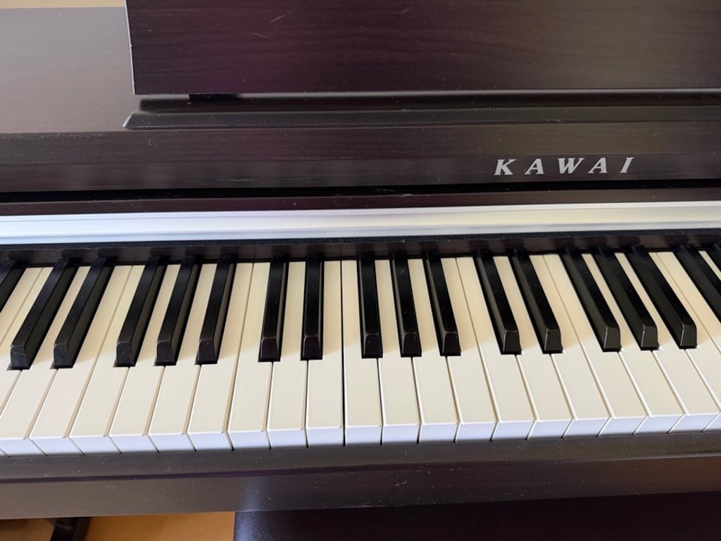 KAWAI CN17B Siyah Dijital Duvar Piyanosu - 5