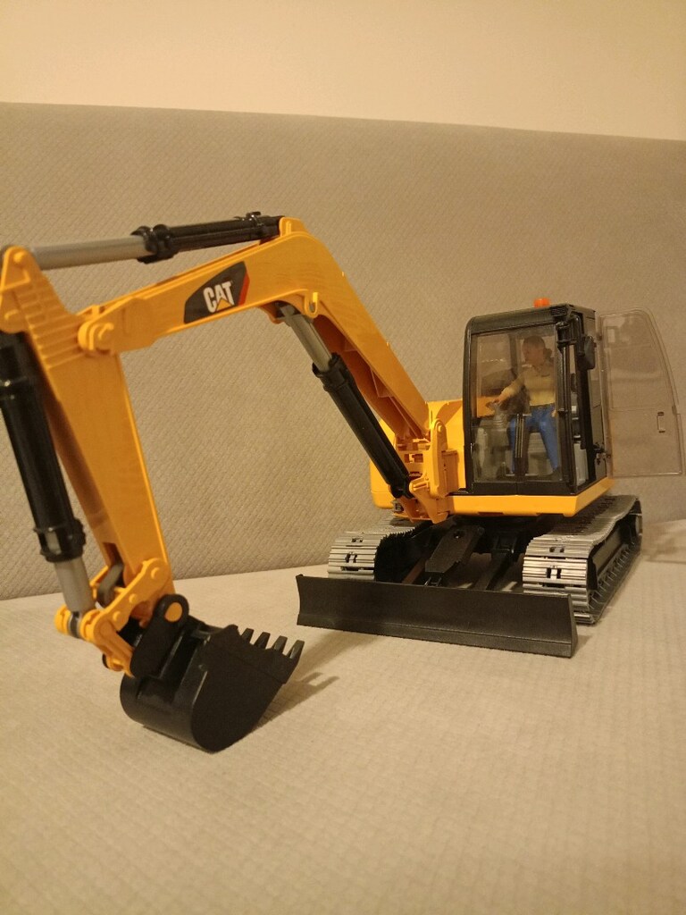 Bruder Cat Mini Ekskavatör - 3