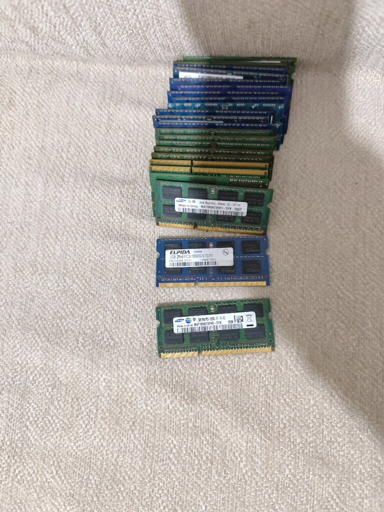 2 GB DDR3 ram - 2