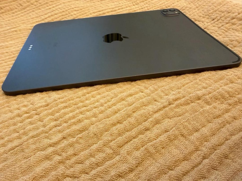 iPad Pro 11” 2. Nesil 128 GB Wi-Fi - 7