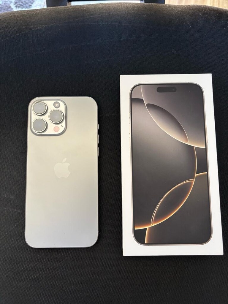 iPhone 16 Pro Max 256 GB Natural Titanium - 9