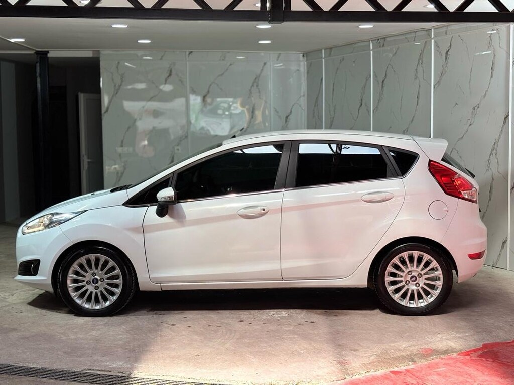 Ford Fiesta - 3