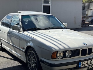 BMW 520I