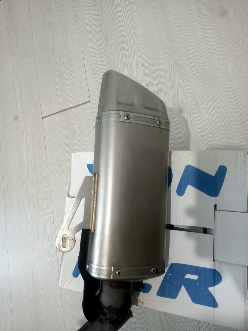 AKRAPOVİÇ EGZOZ - 4