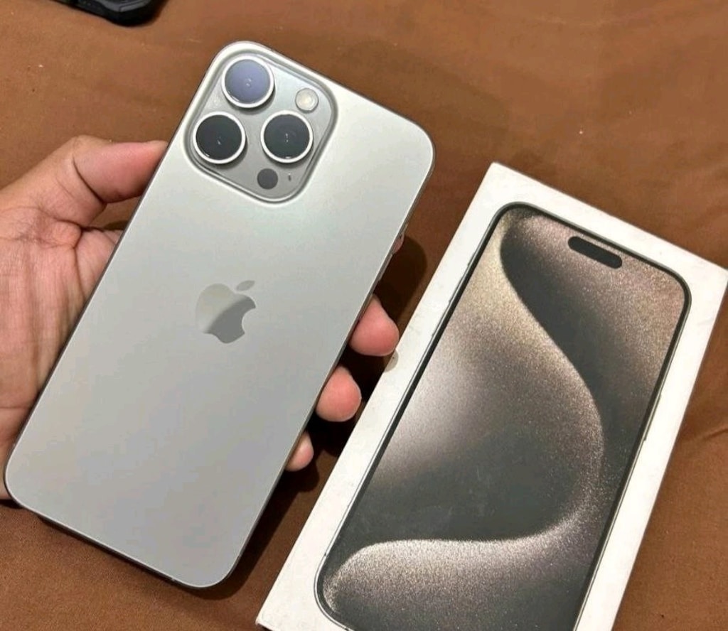15 promax 256 gb