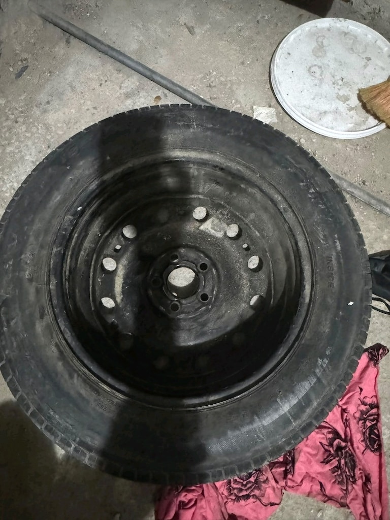 14 jant lastik ve 15 jant lastik 15 jant numara olarak 2 jant lastik a - 7