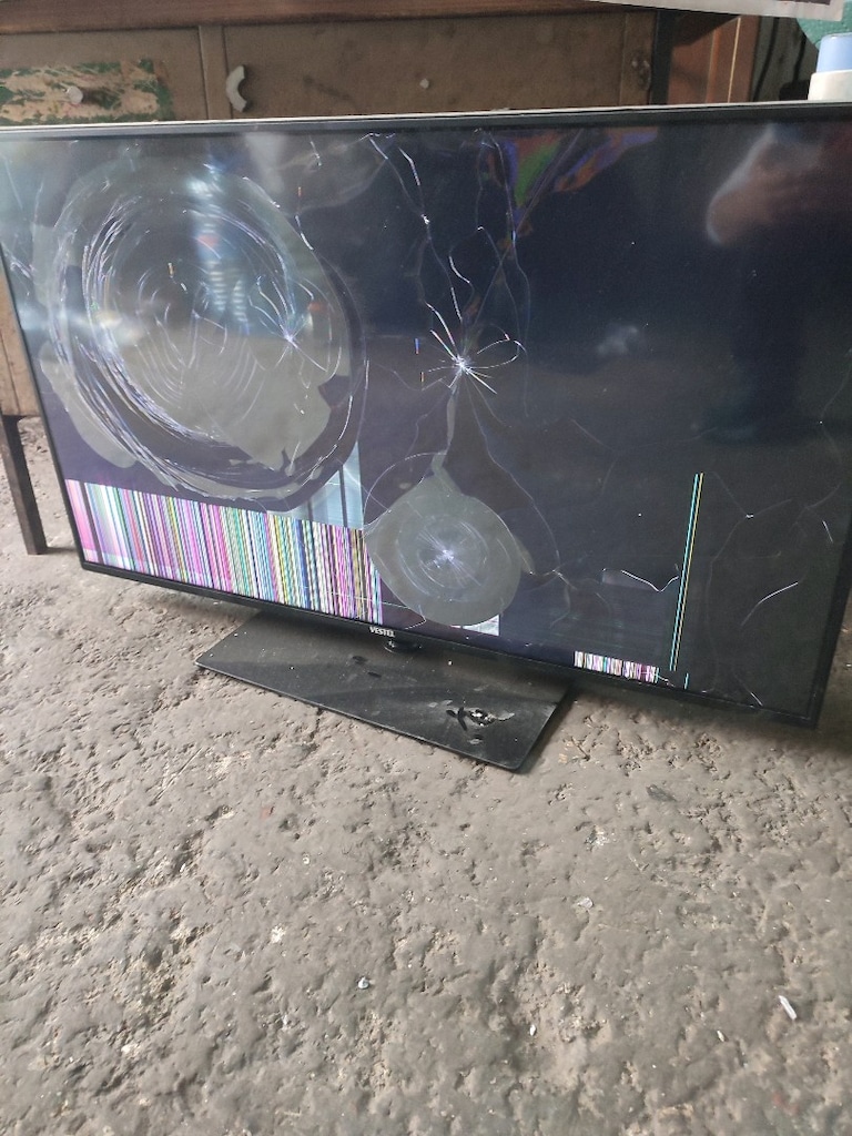 VESTEL MARKA 42 İNÇ SMART LED TV!!!! - 7