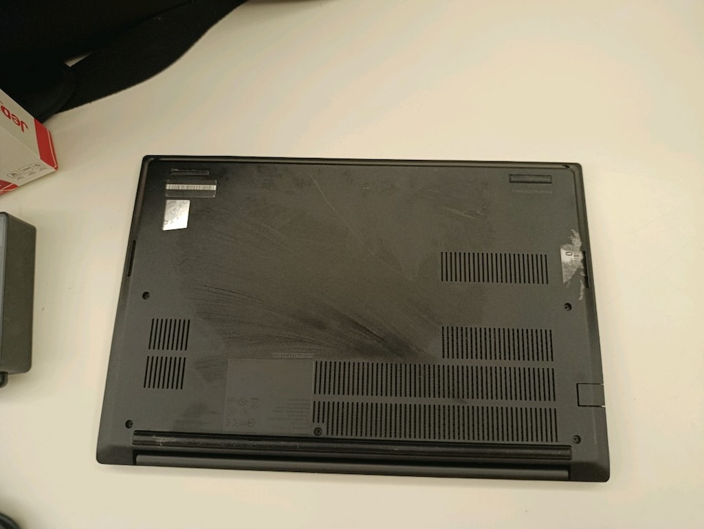 Lenovo ThinkPad E14 Gen 2 - i7 11. Nesil / 16 GB RAM / 256 GB NVMe - 5