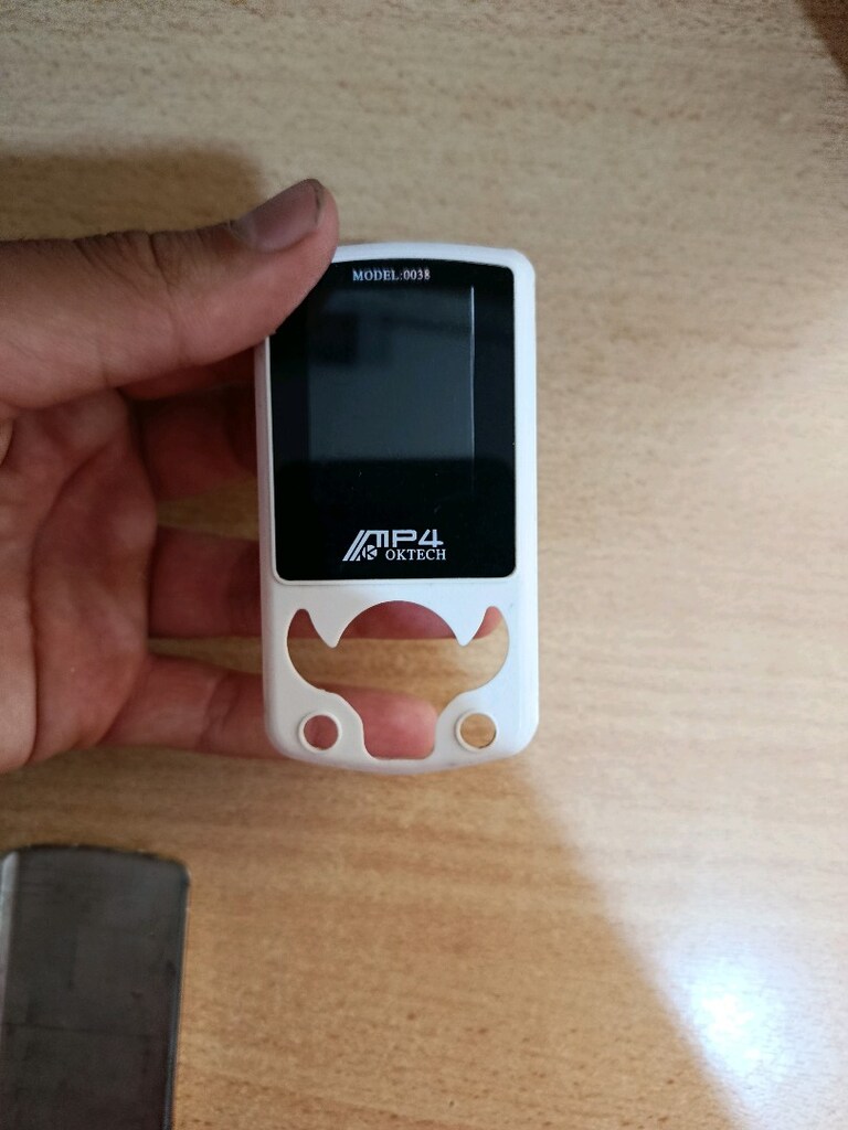 mp4 Oktech marka model 0038 - 3