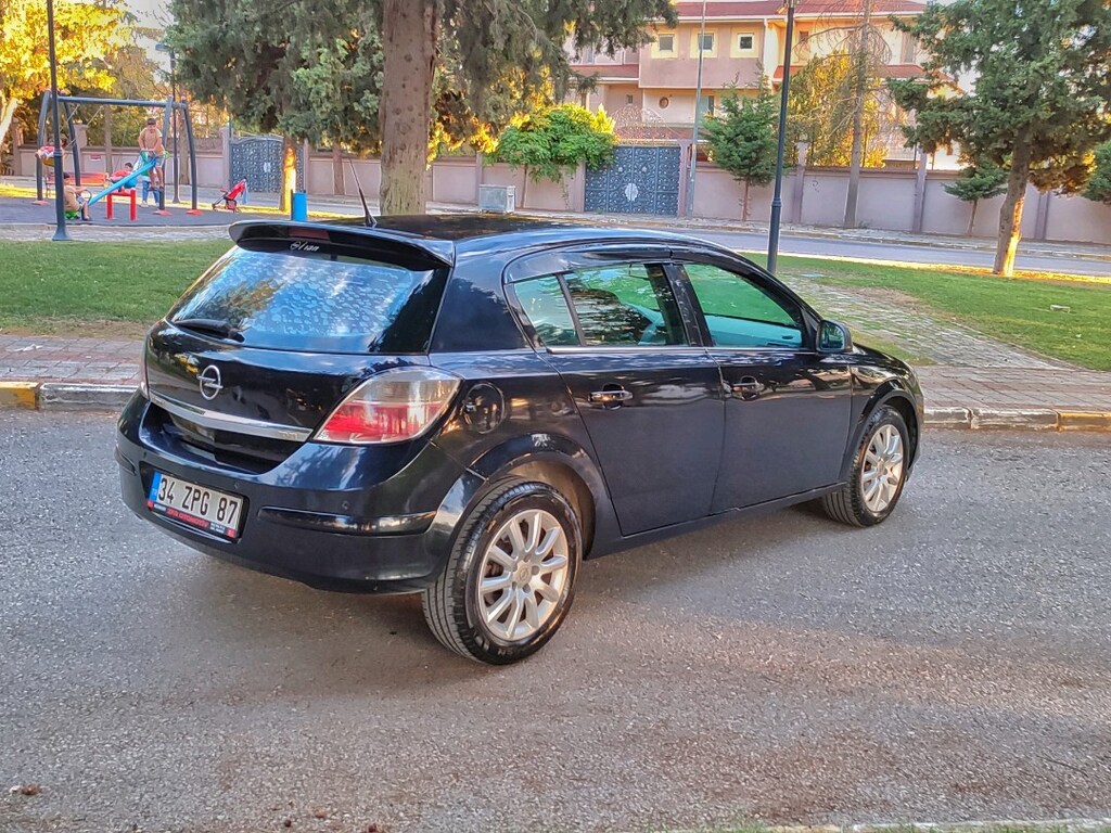 2 adet Dizel otomatik Opel Astra - 3