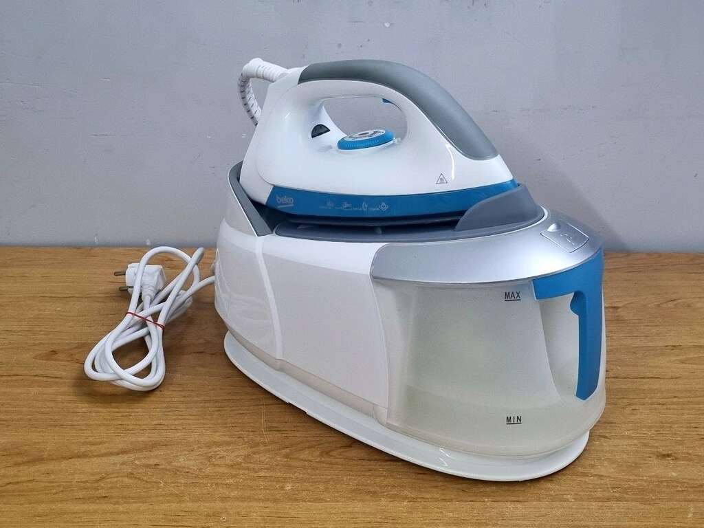 Beko BKK 2179 2400 W Buhar Kazanlı Ütü } - 5
