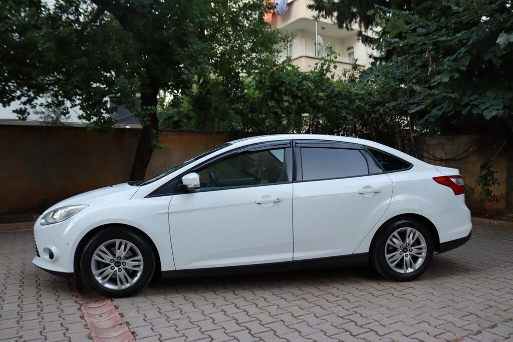 Sahibinden Tertemiz HASARSIZ Ford Focus - 3