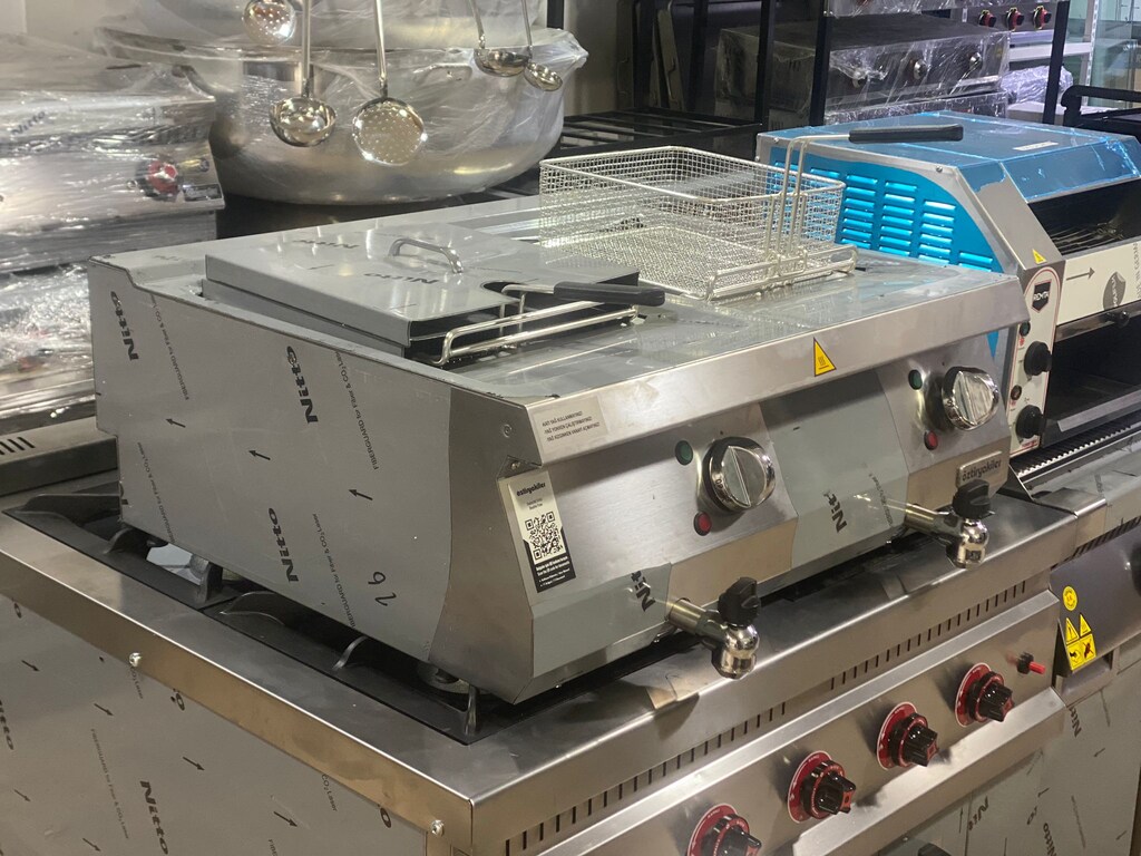 12LT + 12 LT Öztiryakiler 700 Seri Set Üstü Fritöz Elektrikli - 3
