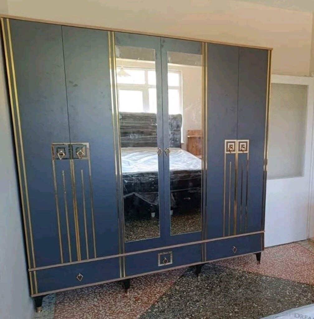 6 Kapılı Aynalı Gardırop - 2