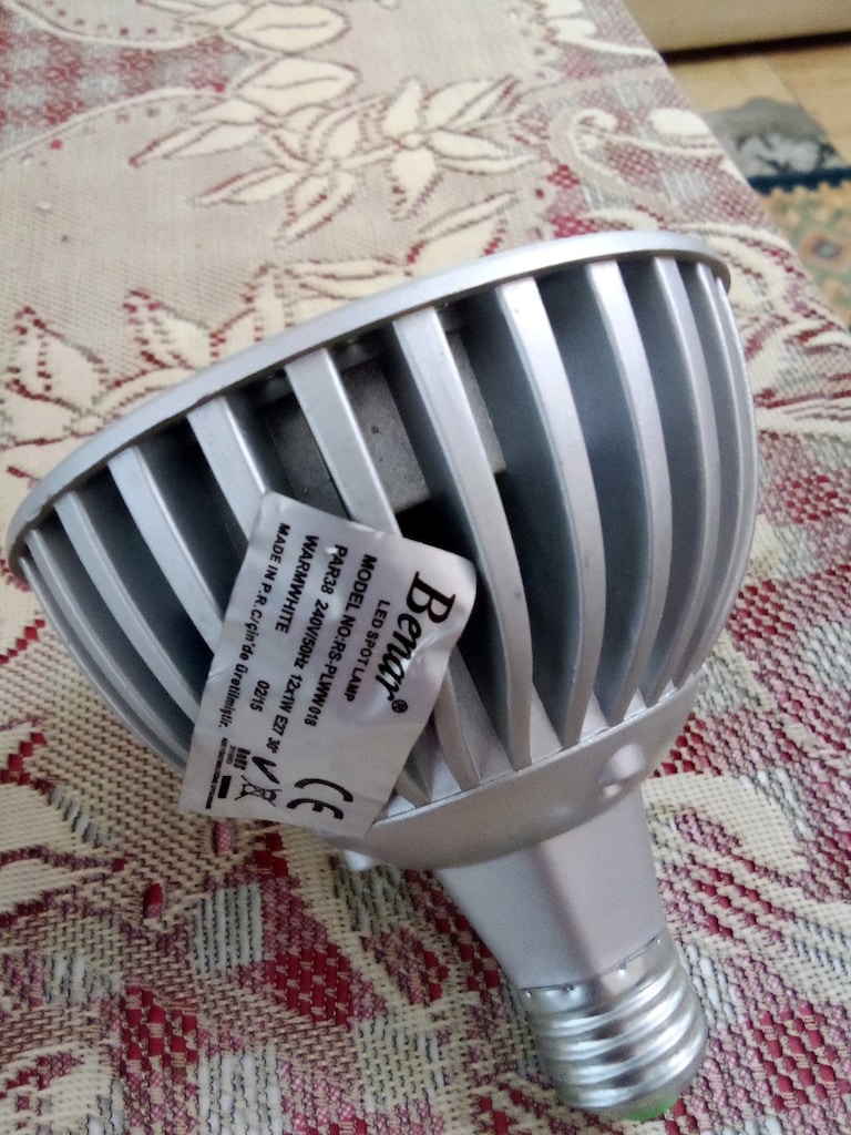,12 li LED ampul. - 4