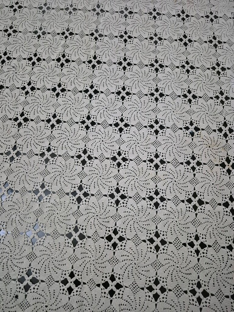 Dantel masa örtüsü - 2