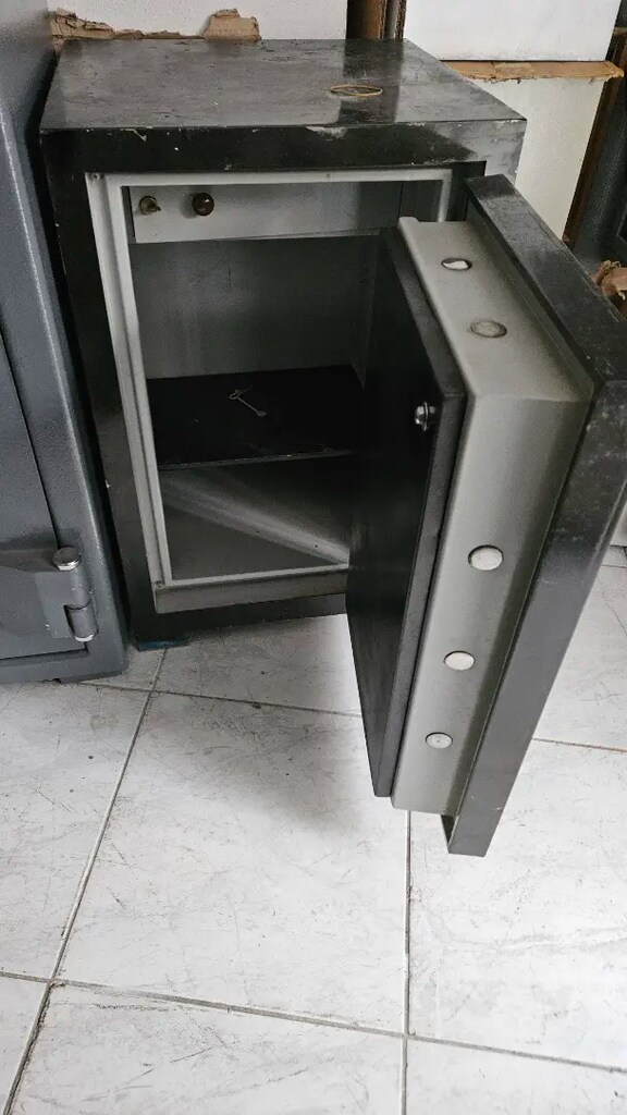 Çelik kasa - 2