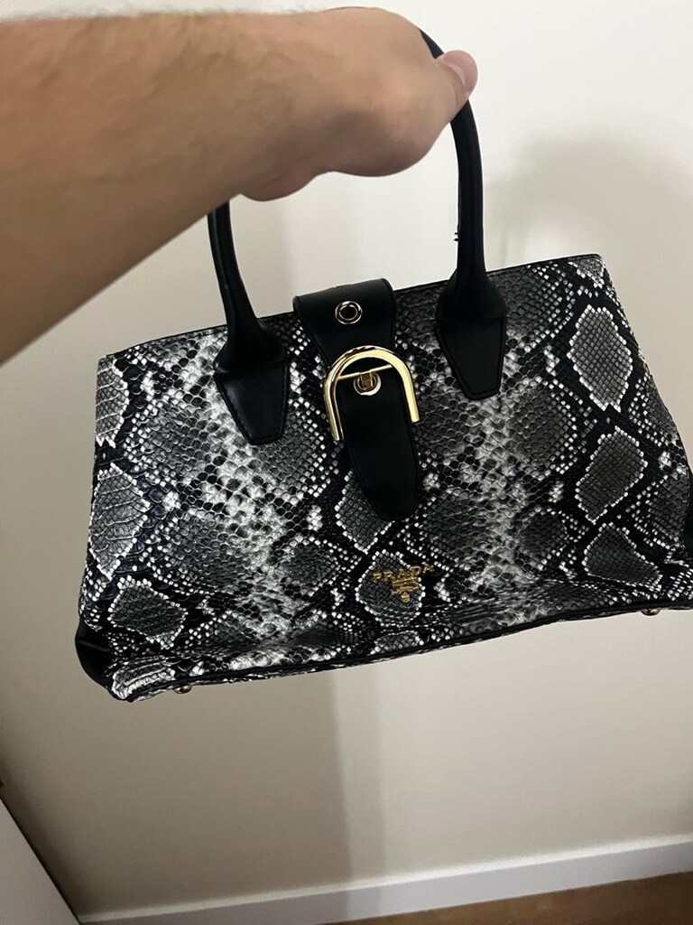 Prada Desenli Omuz Çantası