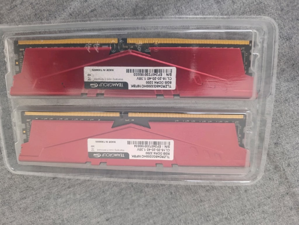 Antalya içi satılık team TForce 2x8gb 3200 MHz ram - 2