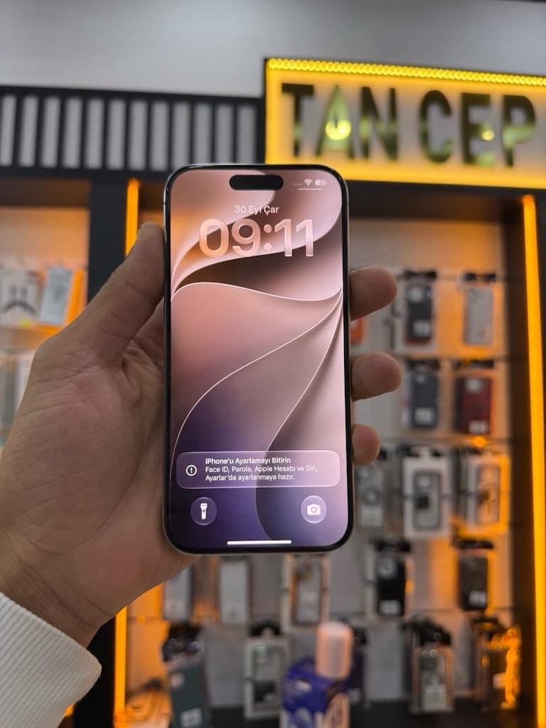iPhone 15 Pro – 128 GB – Natural Titanyum - 5
