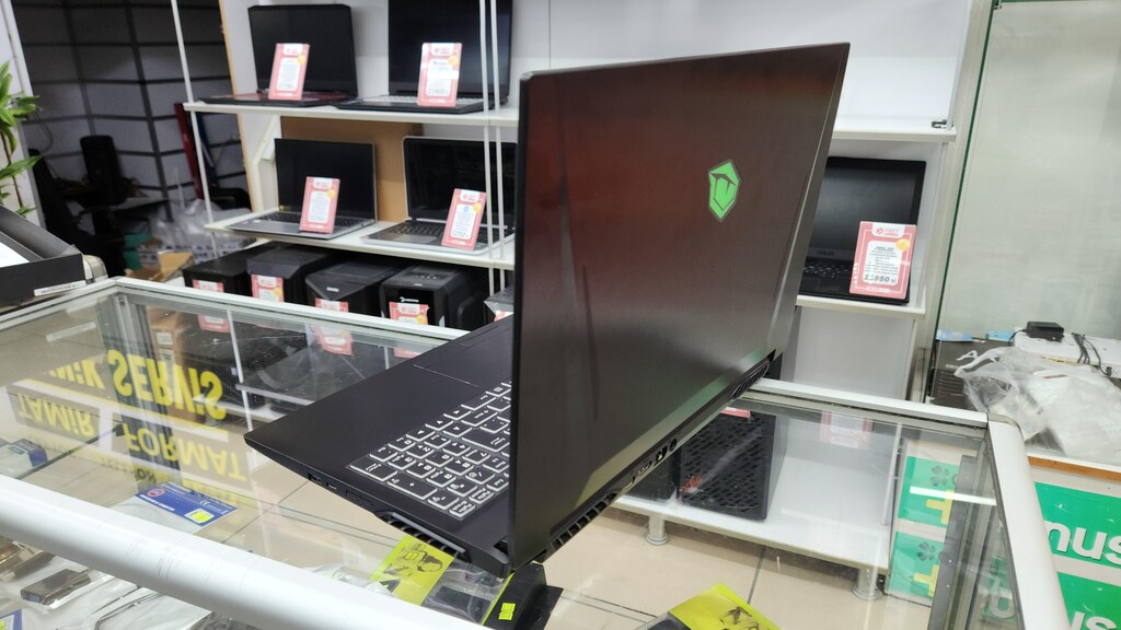 ABT BİLİŞİM – Monster Abra A5 i5 10. Nesil 16 GB RAM gaming laptop - 8
