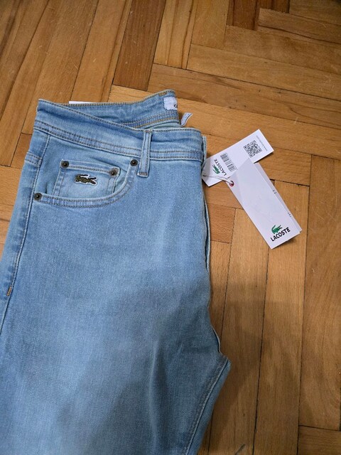 Lacoste marka slim jean