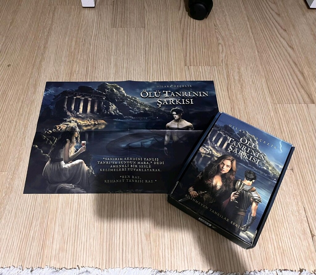 Ölü Tanrının Şarkısı Kitap Seti - 2