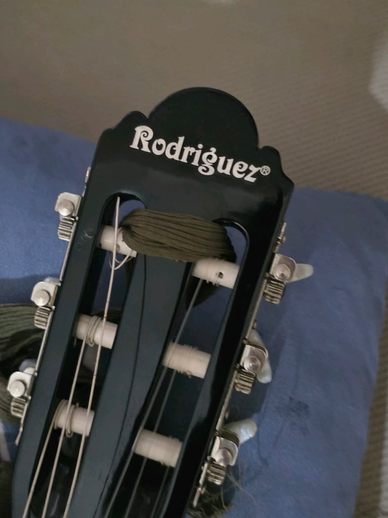 Rodriguez Siyah Klasik Gitar - 12