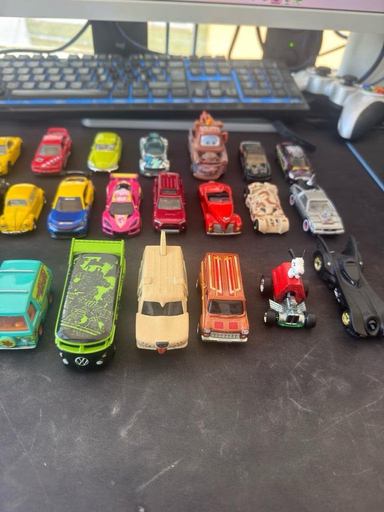 hot wheels koleksiyonum satılıktır tek tek veya toplu fiyat sorunuz - 14