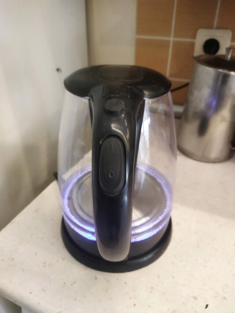 mavi ışıklı cam kettle Emsan - 2