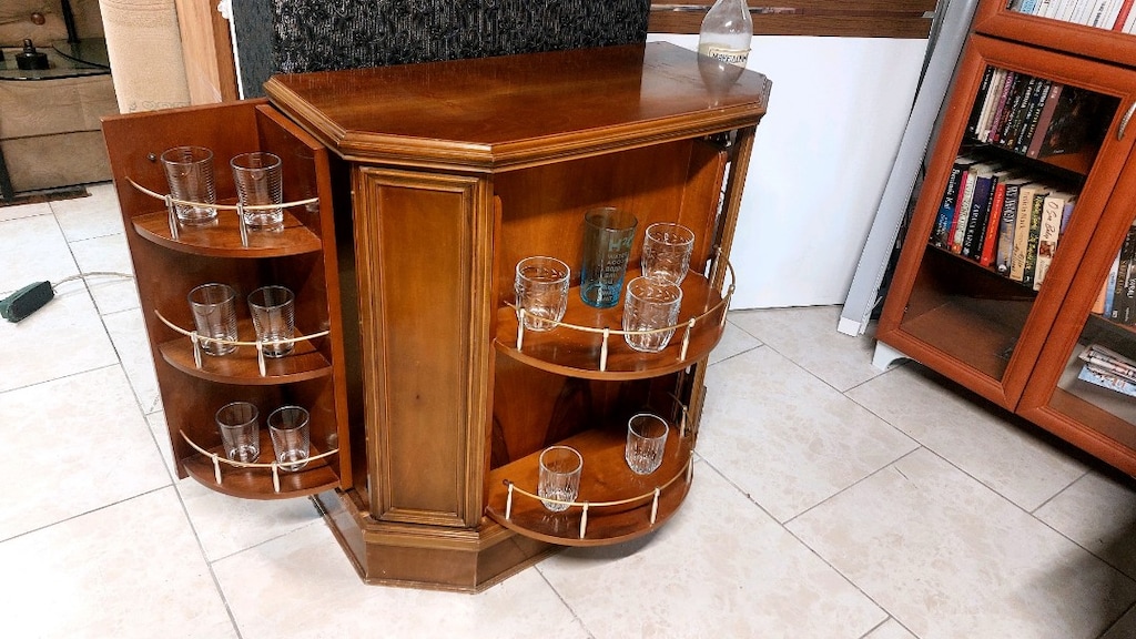 BAR DOLABI ŞARAPLIK - 4