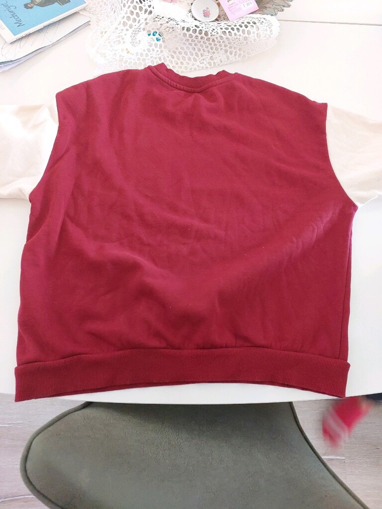 sweatshirt - 7