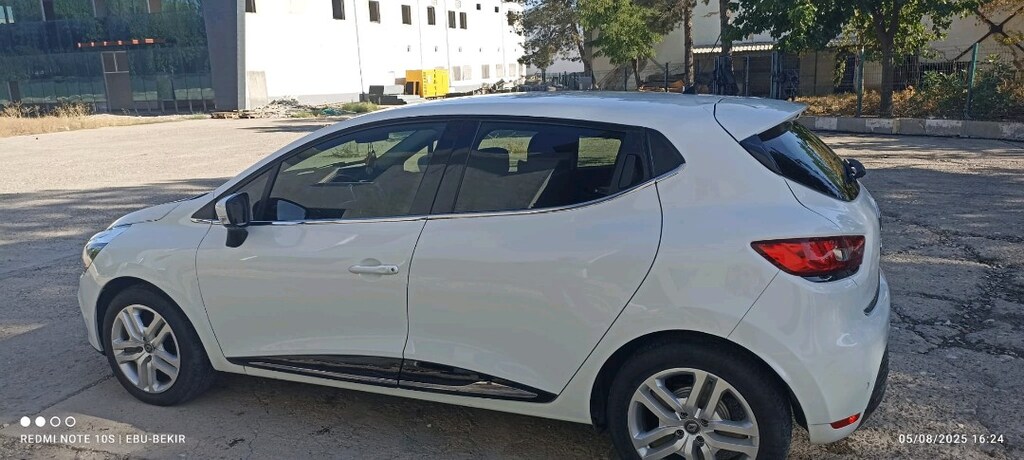 Renault Clio 4 - 6