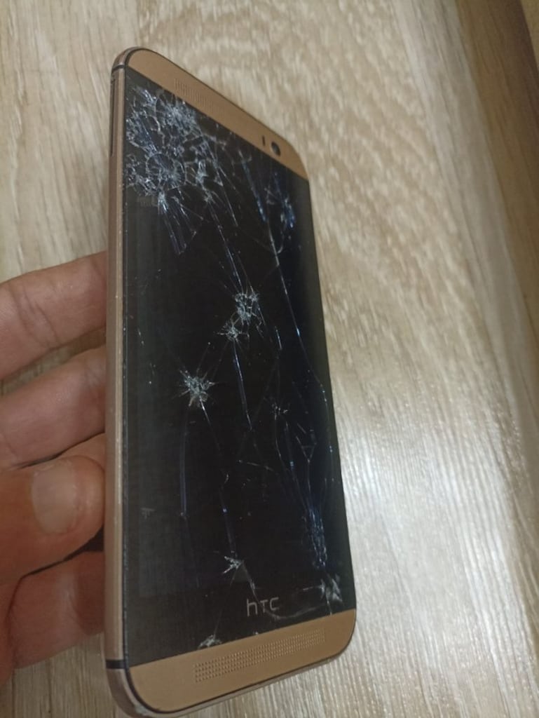 HTC One M8 Altın Renkli Telefon - 3