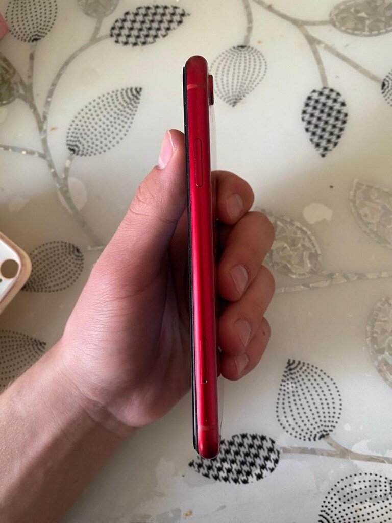 iPhone xr - 4