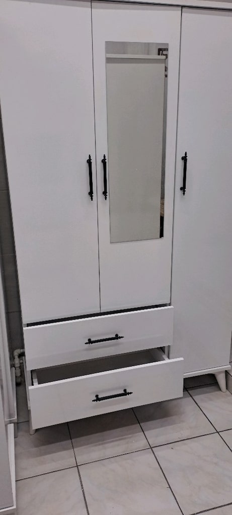 3 Kapaklı Dolap - 2