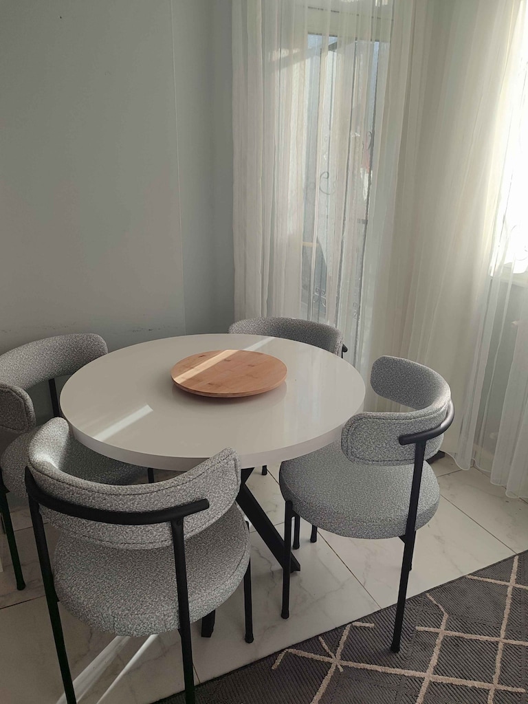 YUVARLAK MUTFAK MASASI TAKIMI TEDDY SANDALYELİ - 8